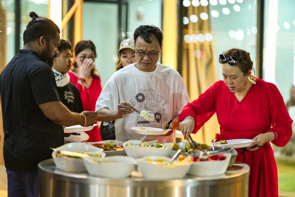 Buffet dinner Dubai Desert Safari with traditional cuisine